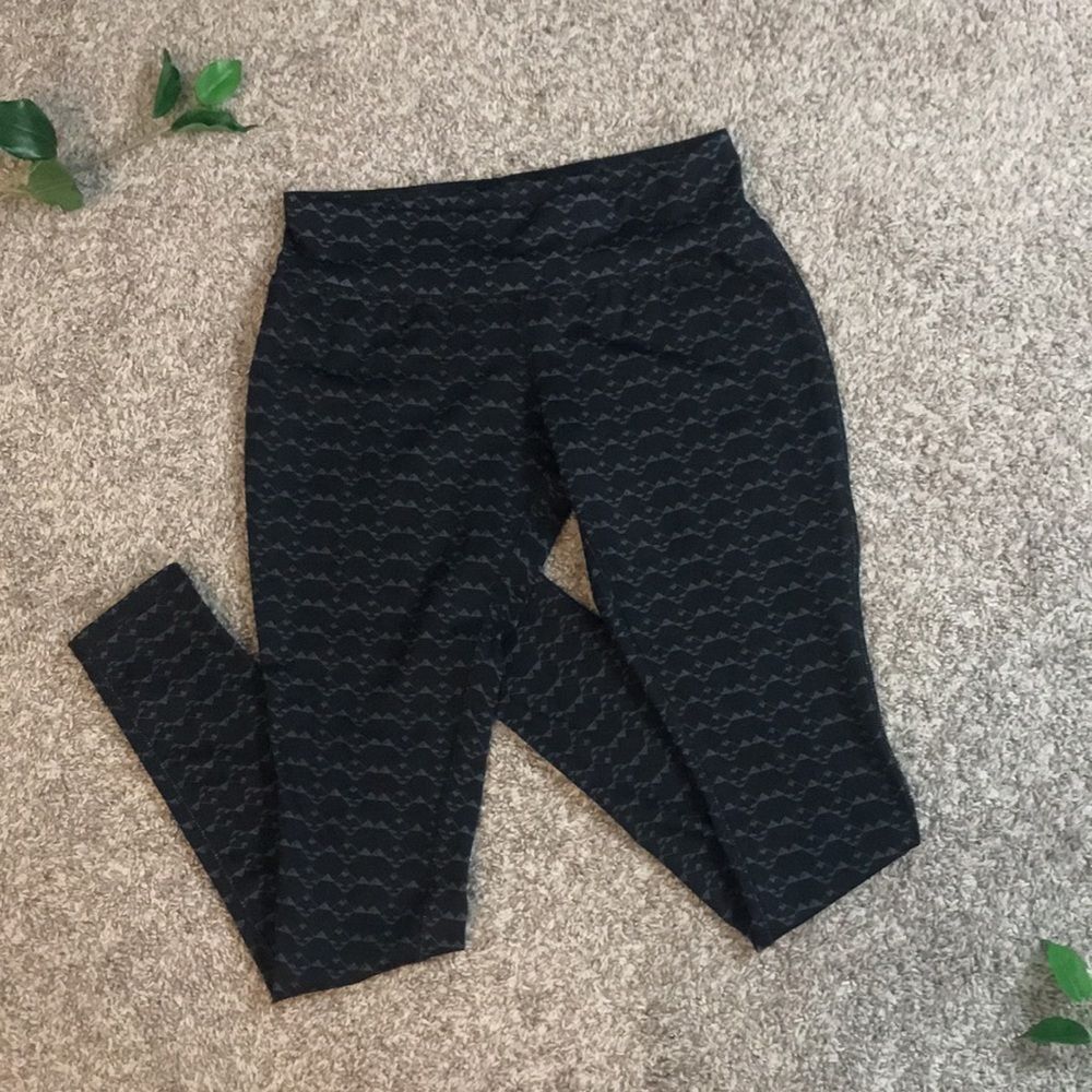 Mossimo Black Triangle Geometric Patterned Leggings Womens Small Stretch Pants